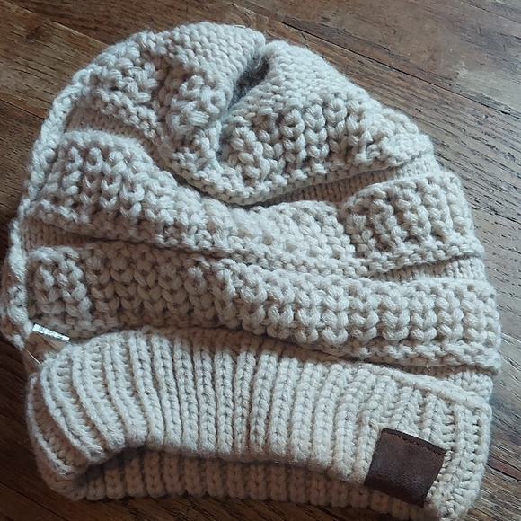9 For $10 M&M Cream Textured Knit Hat with Ribbed Band - Picture 5 of 6